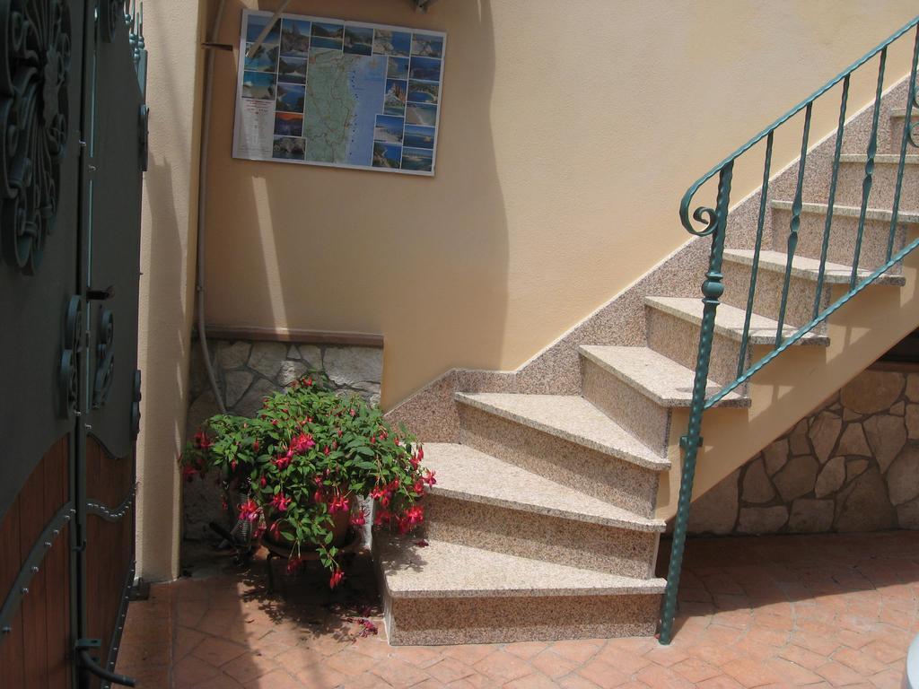 באוני B&B Issicoro מראה חיצוני תמונה